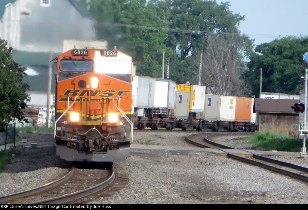 BNSF 6826 East